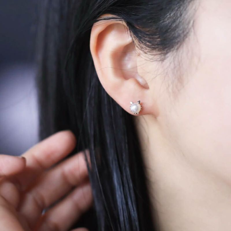 ネッコレスピアス パール ねこピアス | Cattonオンラインショップ ネッコレスピアス パール ねこピアス | Cattonオンラインショップ