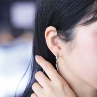 ロングテール ねこピアス（片耳用） | Cattonオンラインショップ